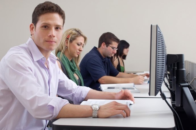 Magen d'arxiu d'ensenyaments d'Informàtica 