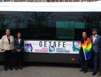 Getafe presenta una campaña contra la transfobia en los autobuses urbanos en contraposición a los de Hazte Oír