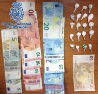 Detienen a un hombre al incautarle 19 bolsitas de cocaína y 260 euros en Gran Canaria