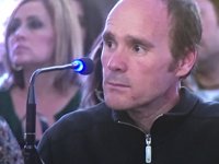 El padre del presunto asesino de la peregrina le considera un "cobarde"