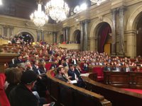 El Parlament aprueba la financiación del referéndum en los Presupuestos