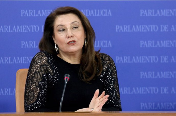La portavoz parlamentaria del PP-A, Carmen Crespo