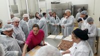 La inauguración del nuevo obrador de Pastelería Ascaso "supone un gran día para Huesca"