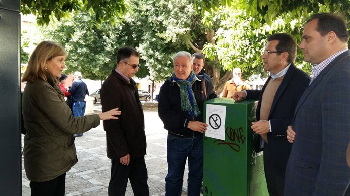 Los populares en San Leandro.