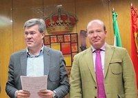 El alcalde de Jaén apoya a Fernández de Moya en su carrera a la reelección al frente del PP provincial