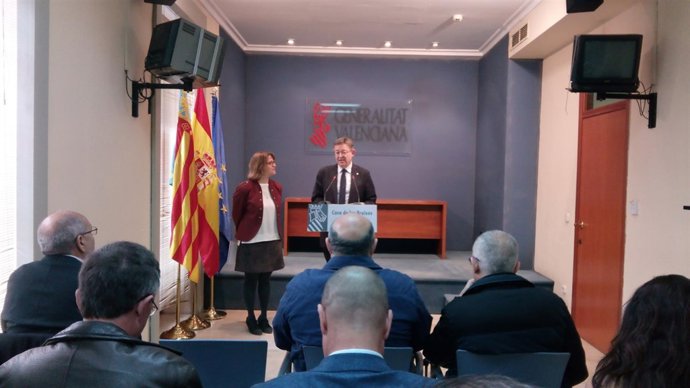 Elena Cebrián junto a Ximo Puig en la sede del Consell en la Casa de las Brujas