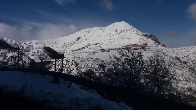 Nevada, nieve, Somiedo, invierno.