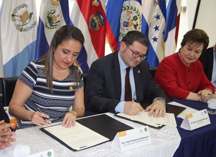 Andalucía reafirma su compromiso de cooperación con el SICA