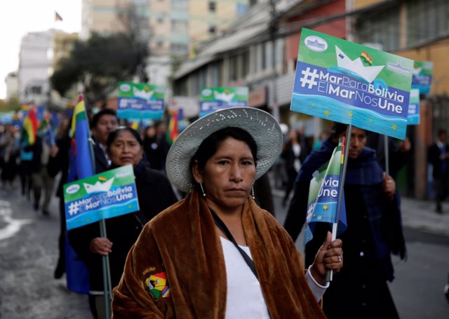 Bolivians take part in events commemorating the "Dia del Mar" (Day of the Sea) i