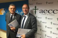 Salud suscribe un convenio con AECC Baleares para mejorar la vida de los pacientes oncológicos y sus familias