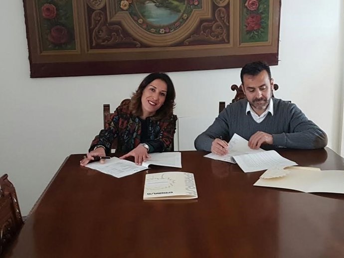 La presidenta de Epremasa, Auxiliadora Pozuelo, durante la firma del convenio