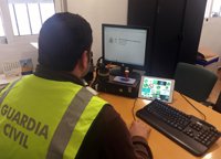 Detenidos dos menores por crear un perfil falso en redes sociales con imágenes íntimas de otra menor