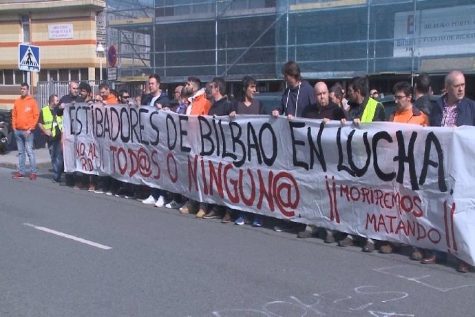 Protesta de estibadores en Santurtzi