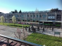 UPV/EHU rechaza los incidentes de los campus que solo buscan "generar daños"