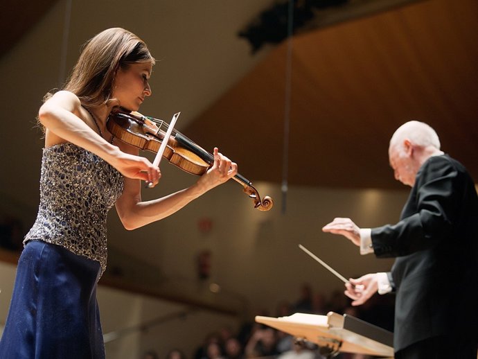 LA VIOLINISTA ALEMANA ARABELLA STEINBACHER