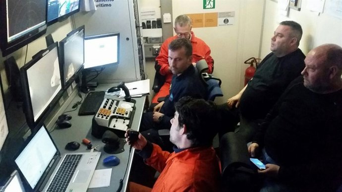 Cerca dels mariners desapareguts del pesquer barceloní 'El Fairell'