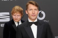 James Blunt afirma que Ed Sheeran le está enseñando a escribir canciones