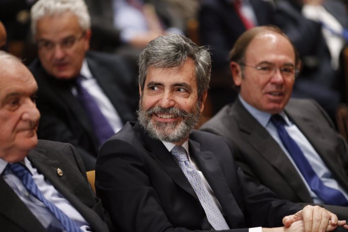 Lesmes y García Escudero en la toma de posesión de los nuevos magistrados del TC