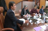 PSOE y PP creen "positiva" la reunión de seguimiento del Pacto por el Ferrocarril mientras Podemos la ve "un paso atrás"