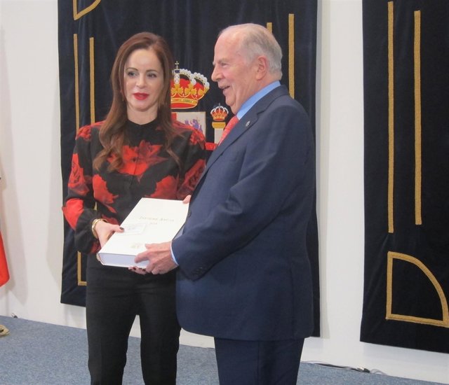 VALLADOLID. Entrega informe Procurador del Común 2016