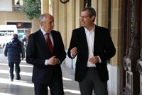 Gobierno vasco y Diputación de Gipuzkoa instan al Ejecutivo central a que "levante el veto" a la realización de OPEs