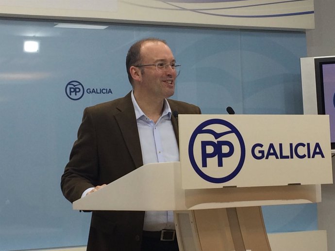 El secretario xeral del PPdeG, Miguel Tellado, en rueda de prensa