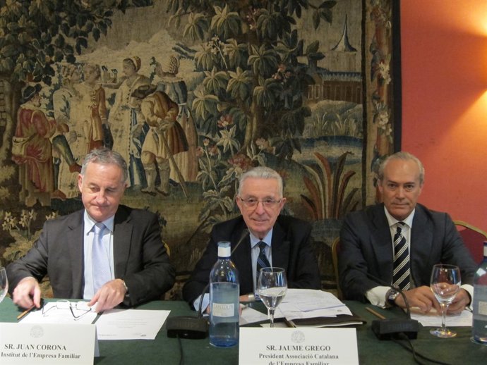 J.Corona (IEF), Francisco Gómez-Trenor (Mirabaud) i Jaume Grego (ASCEF)