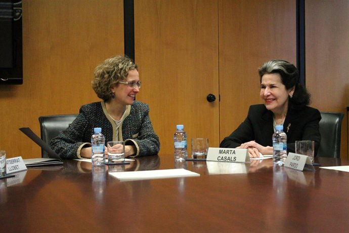 La consellera Meritxell Ruiz y Marta Casals