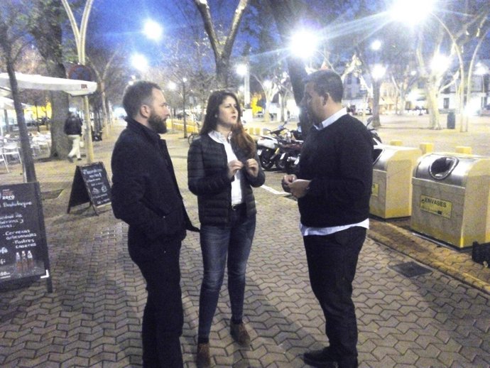 Susana Serrano se reune con comerciantes de la Alameda