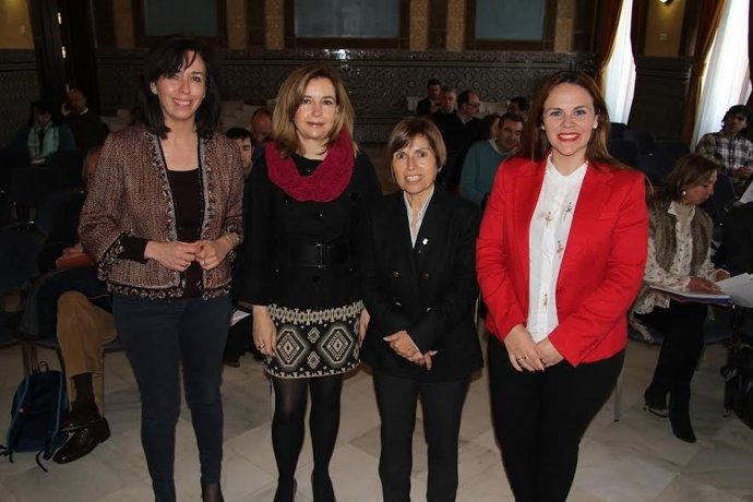 Barbero (dcha.), durante la inauguración