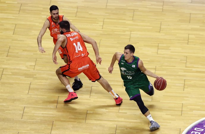 Nemanja Nedovic Unicaja contra Valencia 