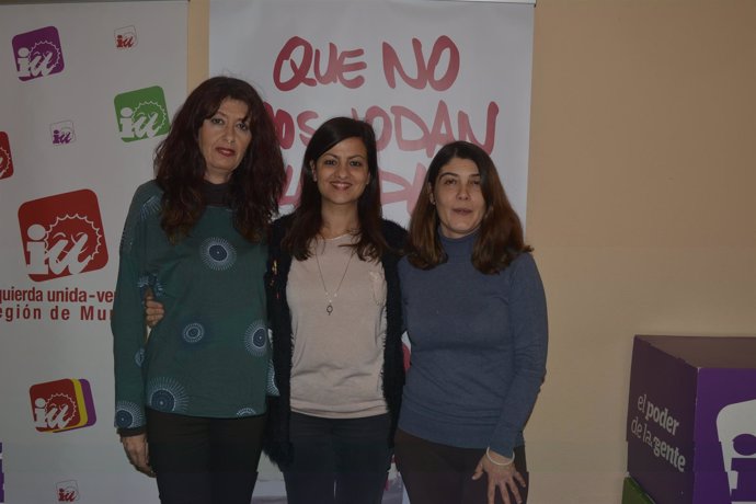 De izquierda a derecha, Victoria Rodríguez, Sira Rego y Magdalena Martínez Bode