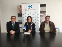 El proyecto de recuperación de mujeres víctimas de violencia recibe 3.000 euros de la Obra Social 'la Caixa'