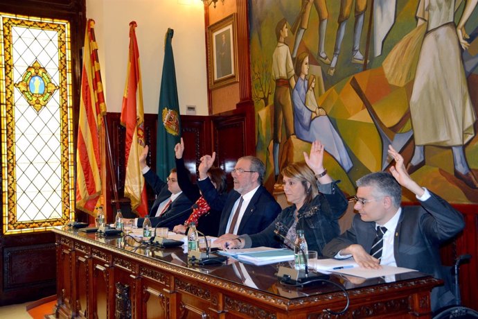 El pte.De la Diputación de Lleida J.Reñe