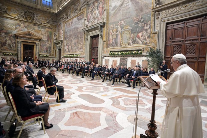 El Papa reúne a los líderes de la UE en el Vaticano 