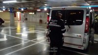 La Policía Local detecta e inmoviliza un "taxi clandestino" en el aeropuerto de Sevilla