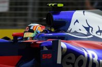 Sainz: "Hay que ver por qué hemos mejorado tan poco el tiempo del viernes"