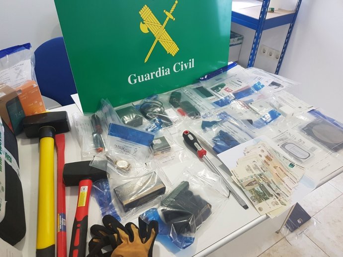 Material incautado en la Operación  Christmas de robos en casas de Ourense