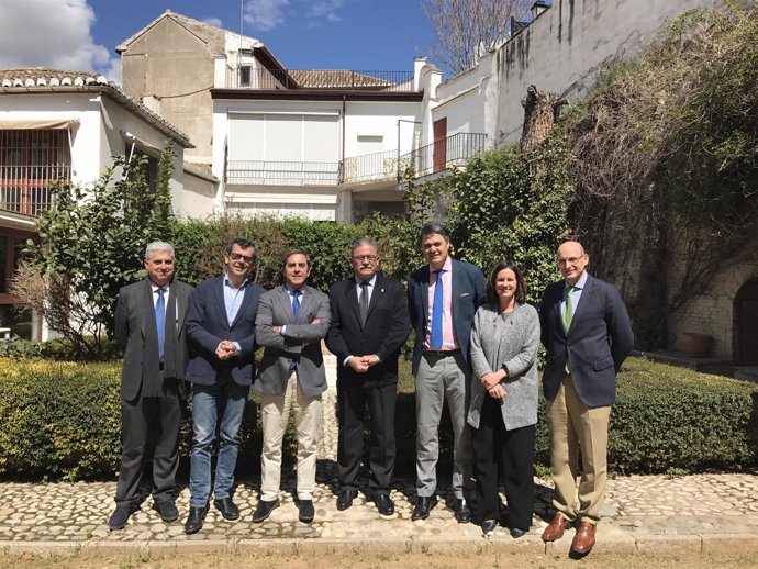 Reunión del PP con el Colegio de Abogados de Granada