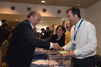 Monago resulta reelegido presidente del PP de Extremadura con el 99,19% de los votos