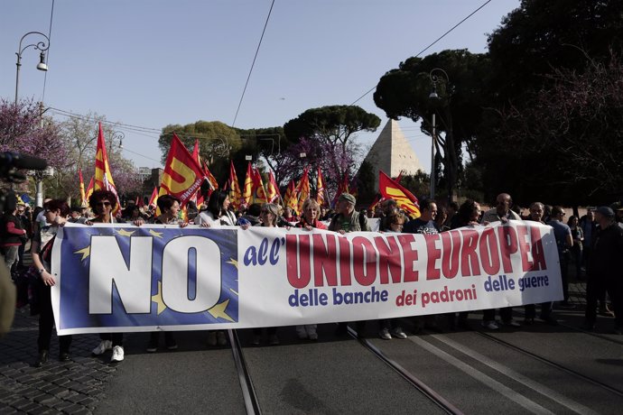 Manifestación contra la cumbre de la UE en Roma