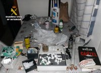 Apagan un incendio en una vivienda de Caravaca y descubren un punto de manipulación y venta de droga