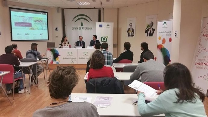 Presentación del programa '100 caminos al éxito'