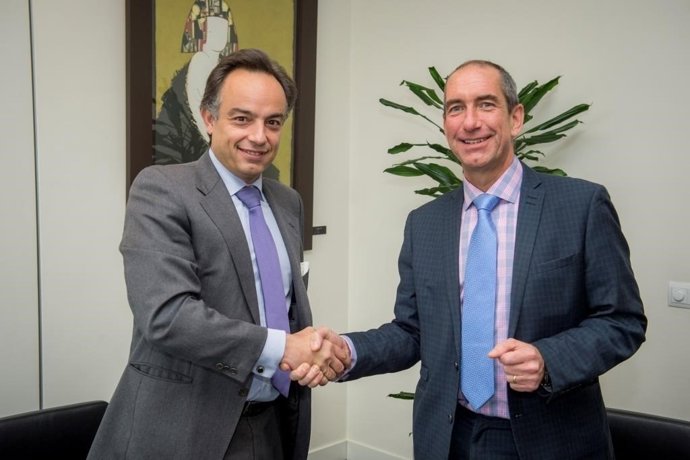 Alejandro Beltrán y Simon Orchard