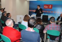 Patxi López ve positivo que la gestora proponga un debate entre candidatos e incluso es partidario de "tres"