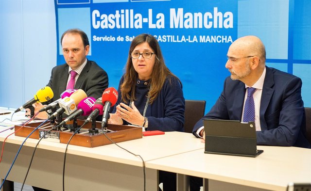 La directora del Sescam en rueda de prensa