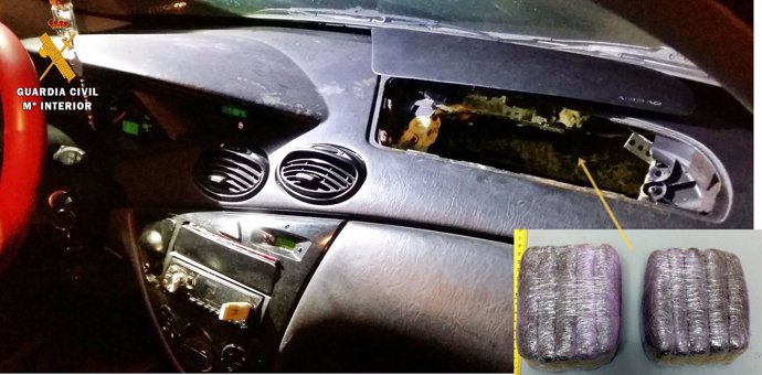 La Guardia Civil Interviene Un Kilo De Droga Oculta En El Airbag Del Vehículo