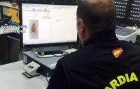 Una detenida por robo de más de 6.000 euros en joyas y 5.000 euros en metálico en casas de amigas en Azuaga