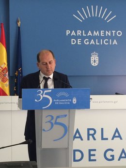 El portavoz parlamentario del PSdeG, Xoaquín Fernández Leiceaga