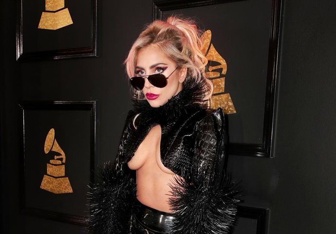 LADY GAGA